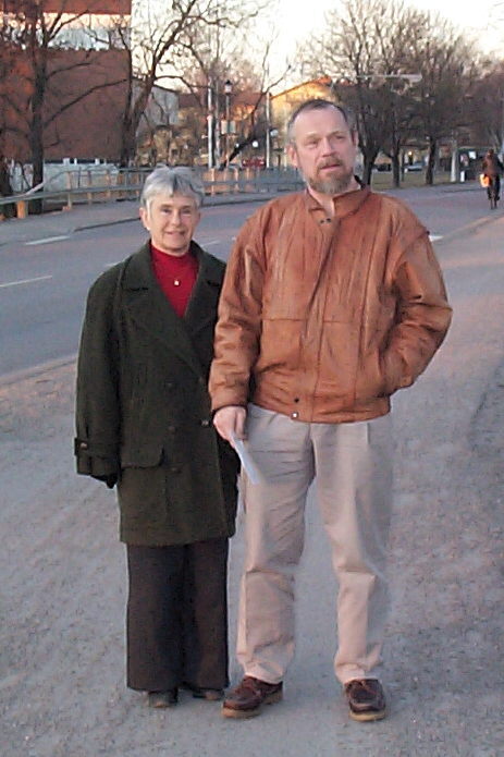 Mamma och pappa, 8 april 2000.